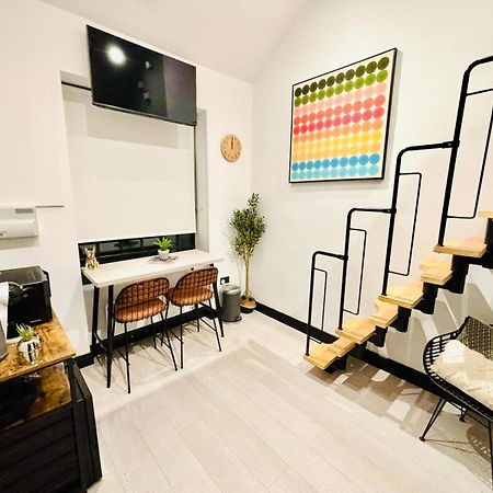 London Luxury Mezzanine Studio Flats Next Hackney Central Bagian luar foto