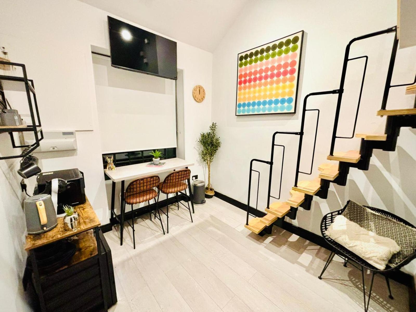 London Luxury Mezzanine Studio Flats Next Hackney Central Bagian luar foto