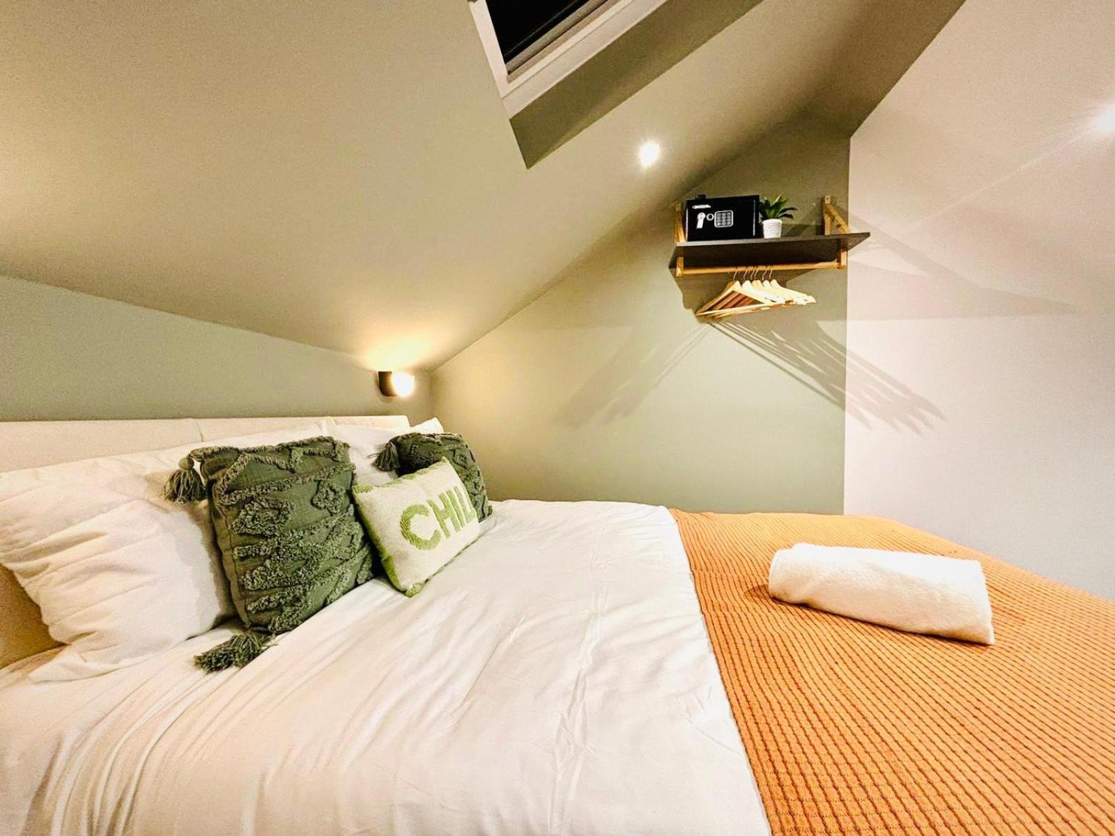 London Luxury Mezzanine Studio Flats Next Hackney Central Bagian luar foto