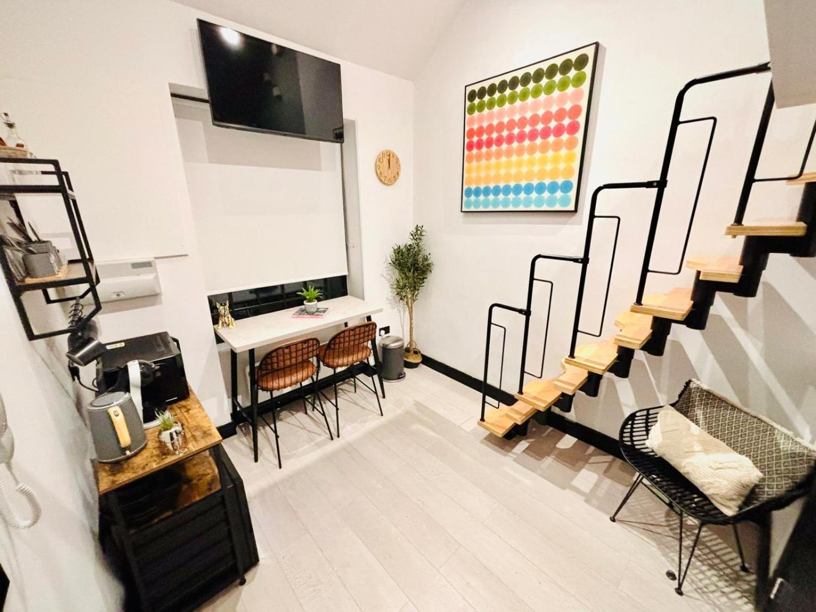 London Luxury Mezzanine Studio Flats Next Hackney Central Bagian luar foto