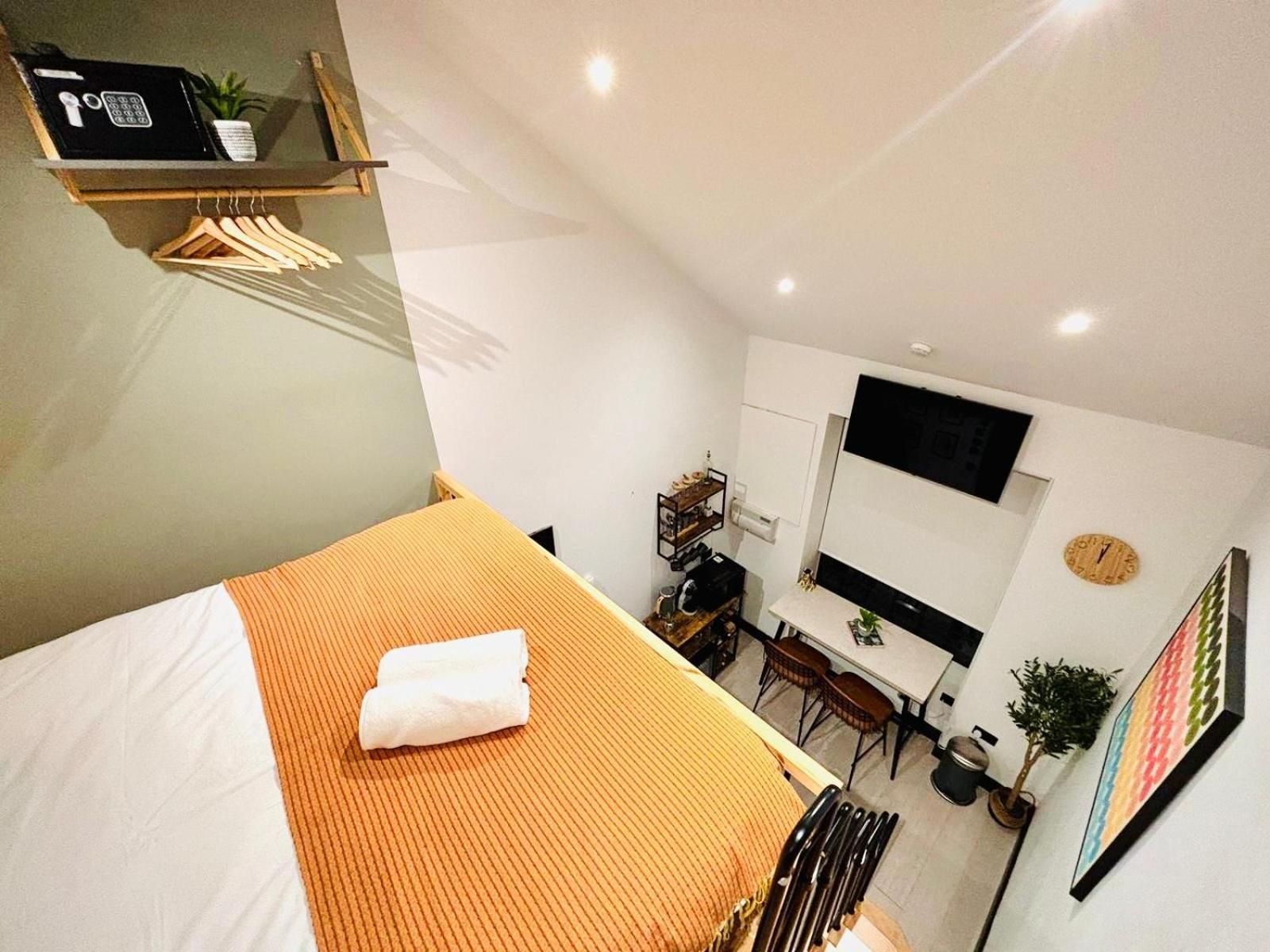 London Luxury Mezzanine Studio Flats Next Hackney Central Bagian luar foto
